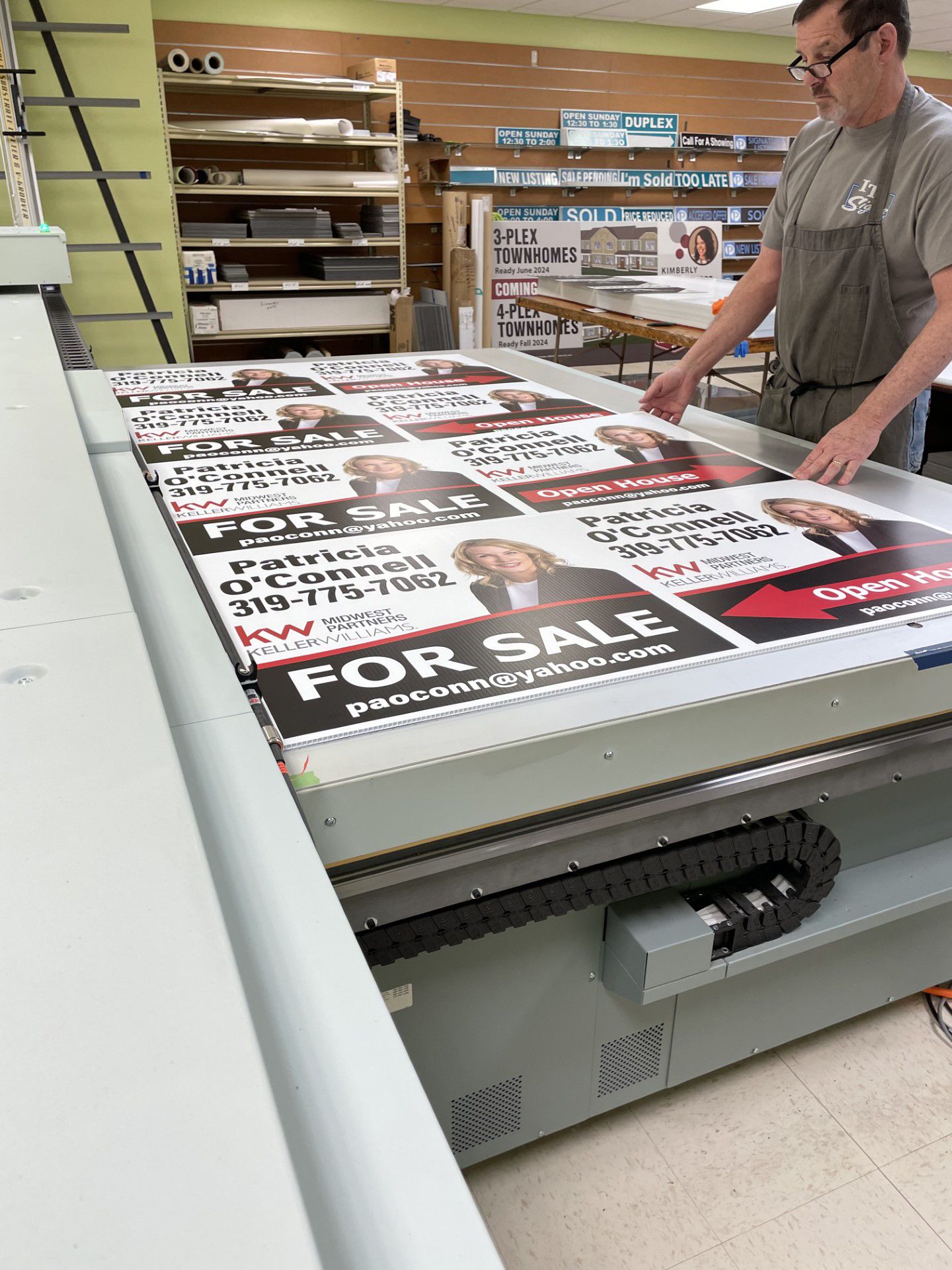 Metal Real Estate Sign Frames | ITS SIGNS