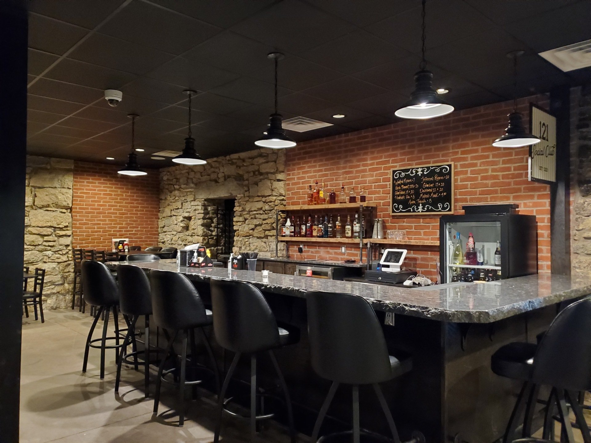 Riverbend Pub & Grill Restaurant Manchester, IA