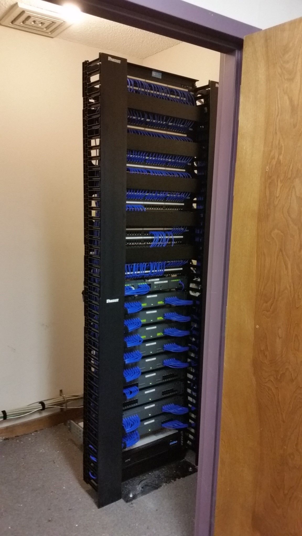 Qualnet Networkorking Rack IT Solutions Gallery | QualTel Technologies | Texas