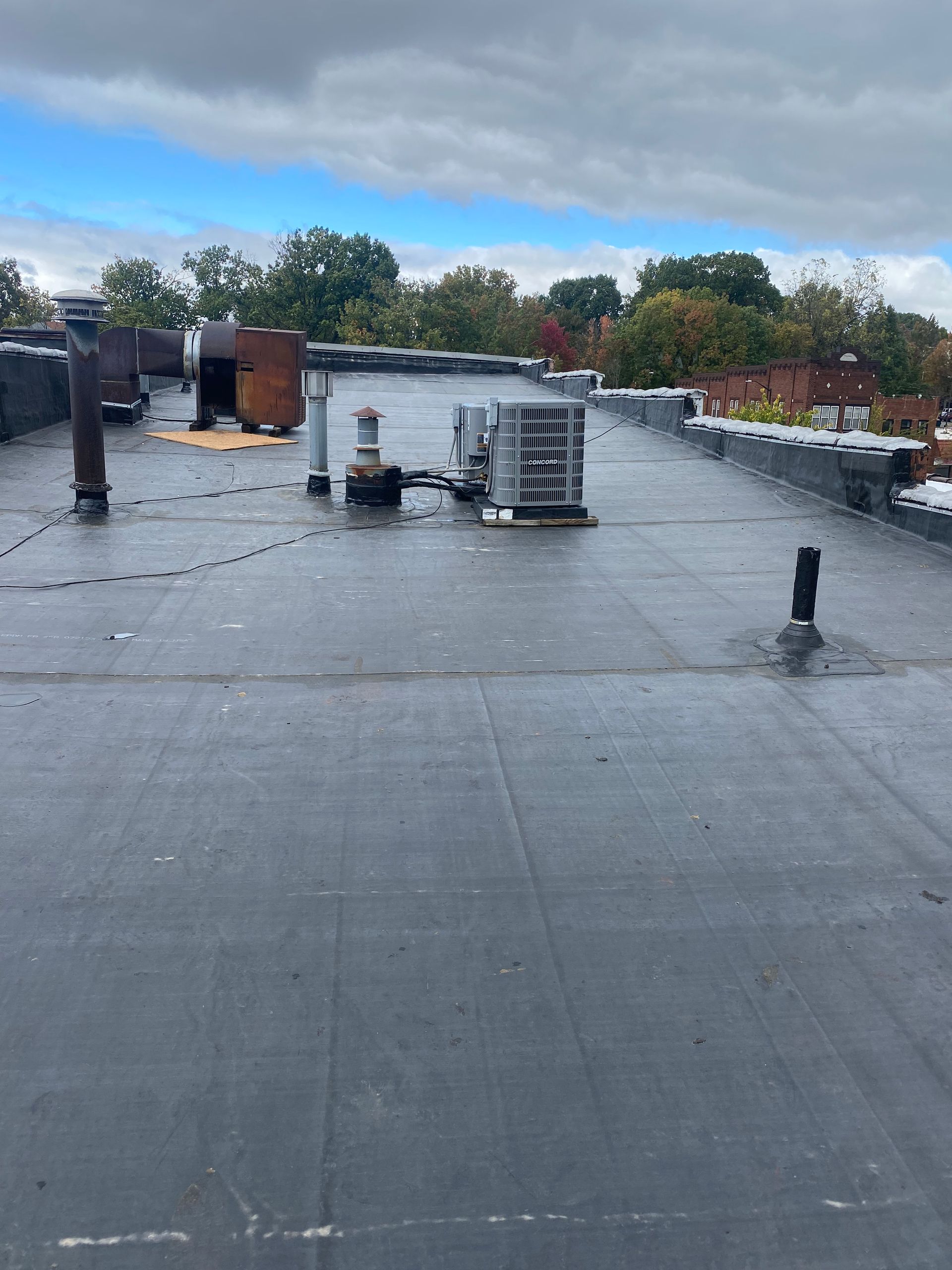 The roof of a building with a flat roof
