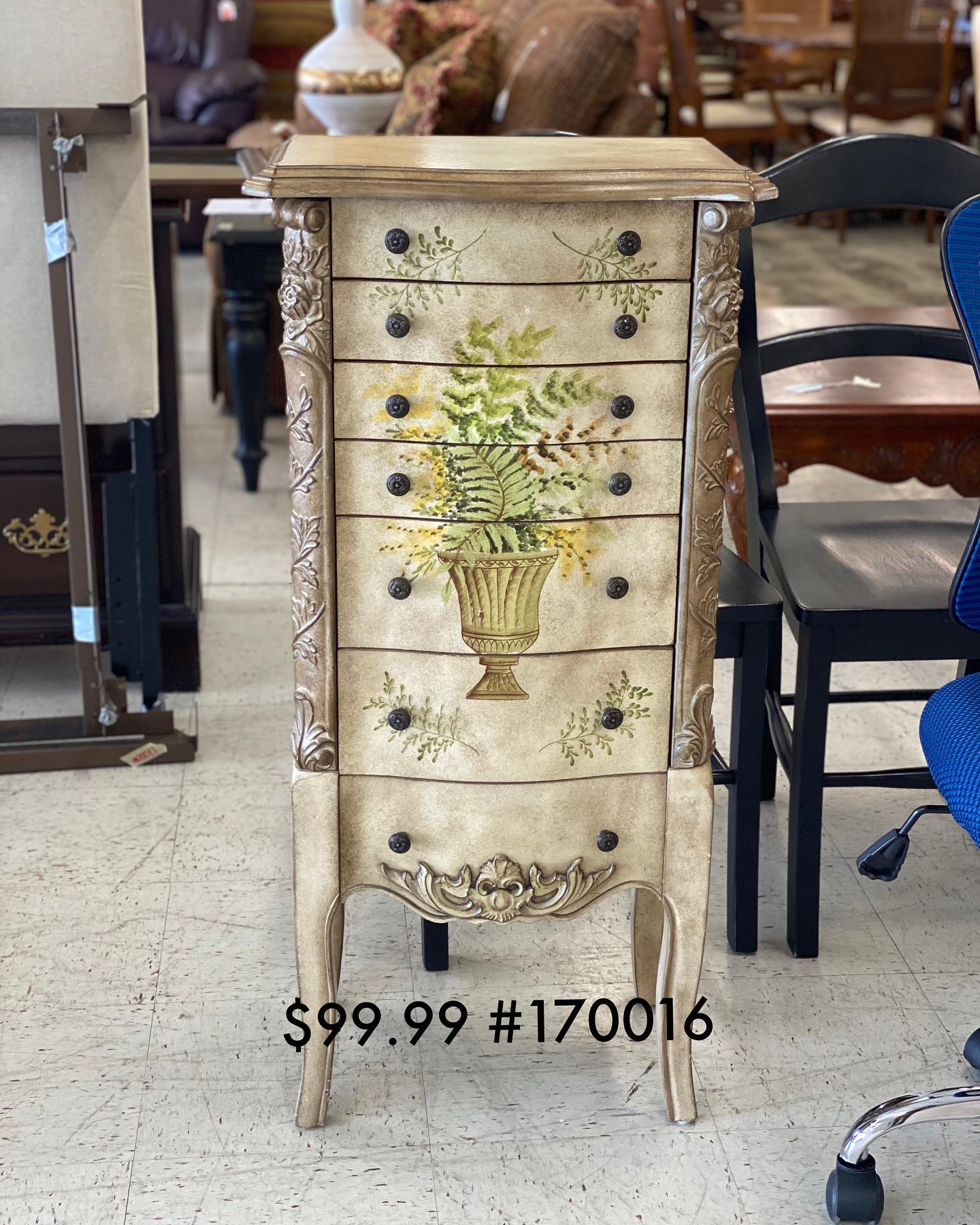 Consignment Furniture Showroom Gallery Waco, TX