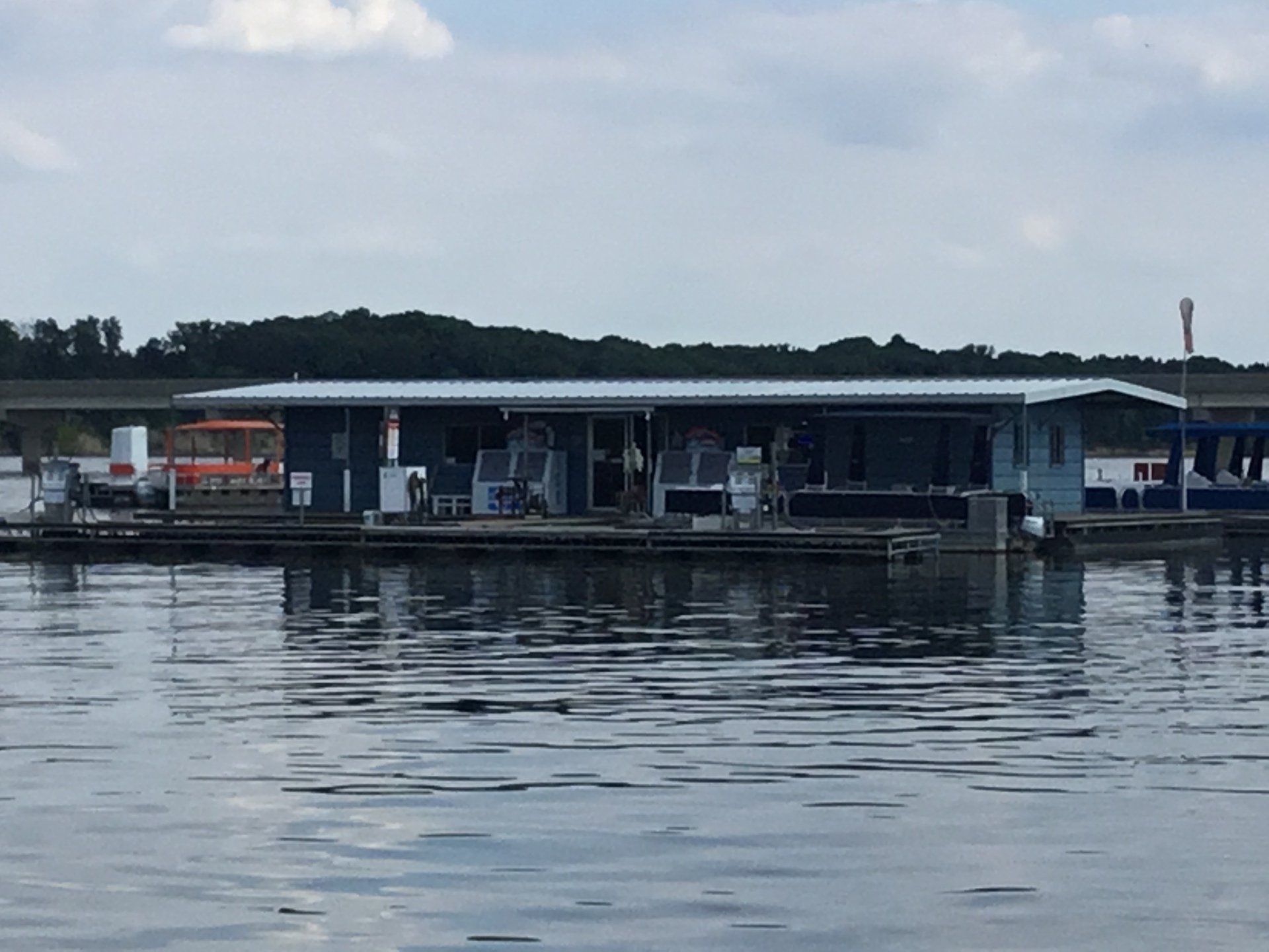 Fuel Dock Services Docking Services Findlay, IL