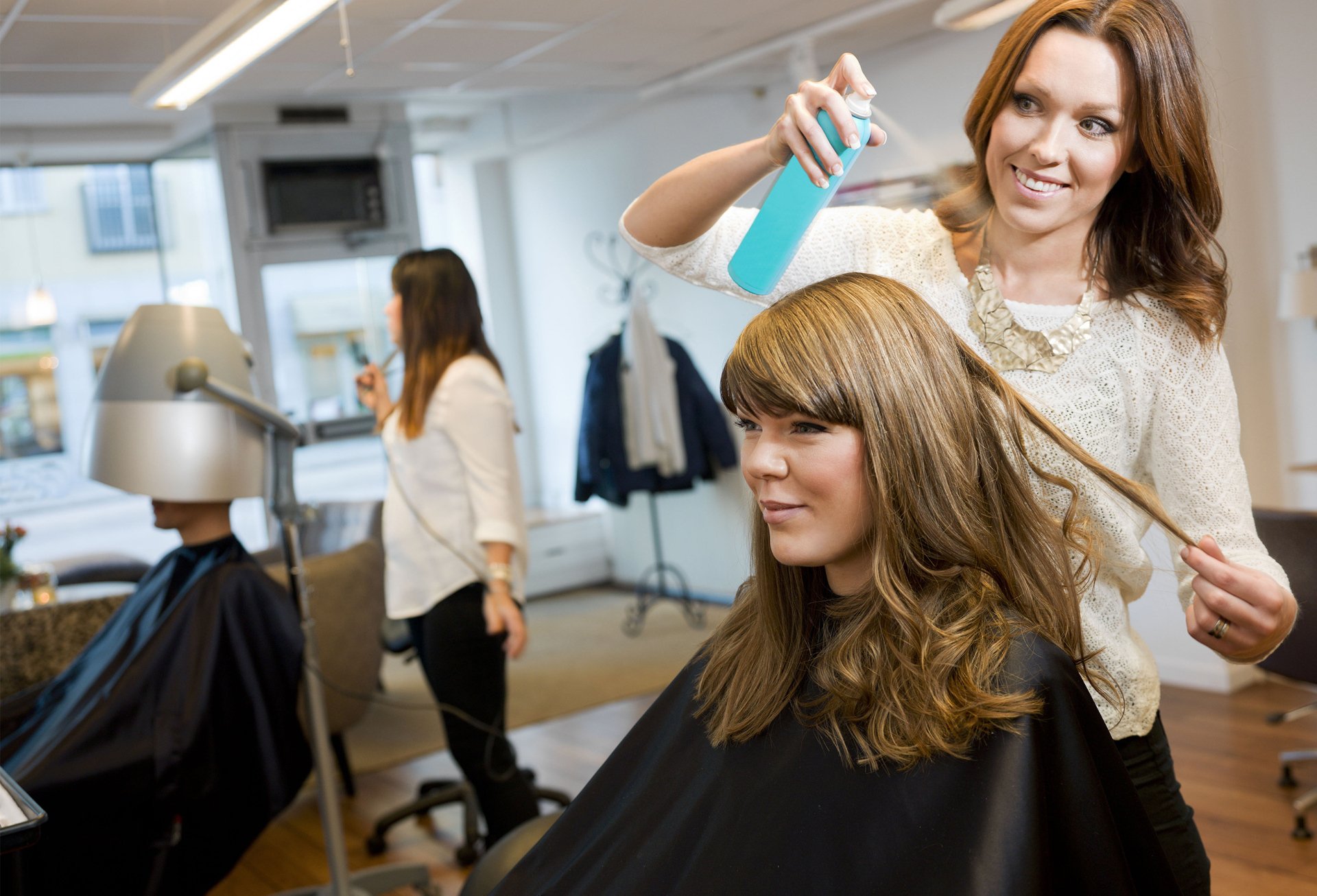 World Of Beauty Hair Salon Hairstylist Riverside, CA