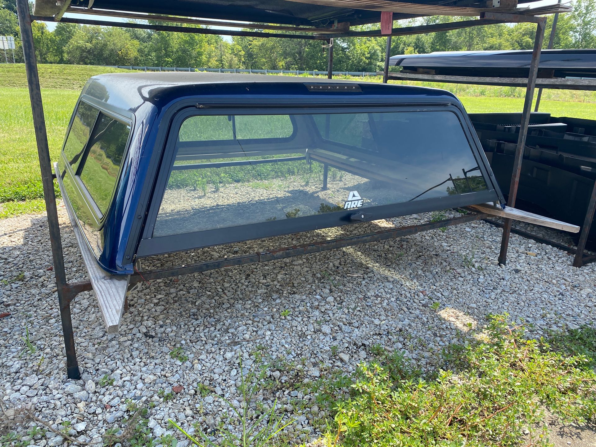 Used Camper Shells | Vincennes Truck Supply | Vincennes, IN