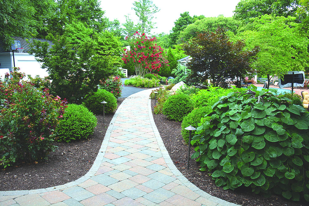 Varsity Landscaping & Grounds, LLC Pro Landscaping Roanoke, VA