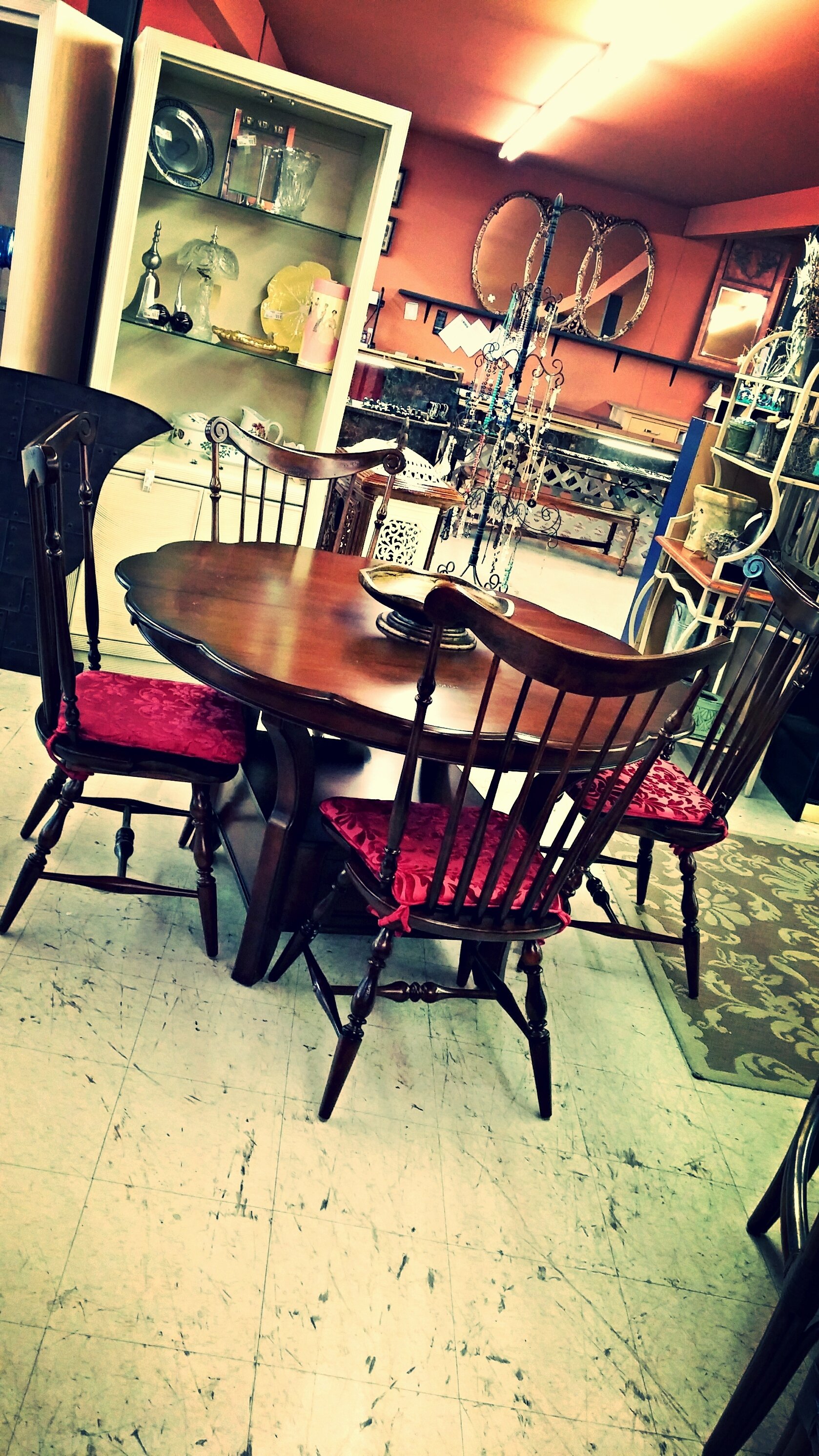 PassItOn Consignment of Home Décor Photo Gallery Camp Hill