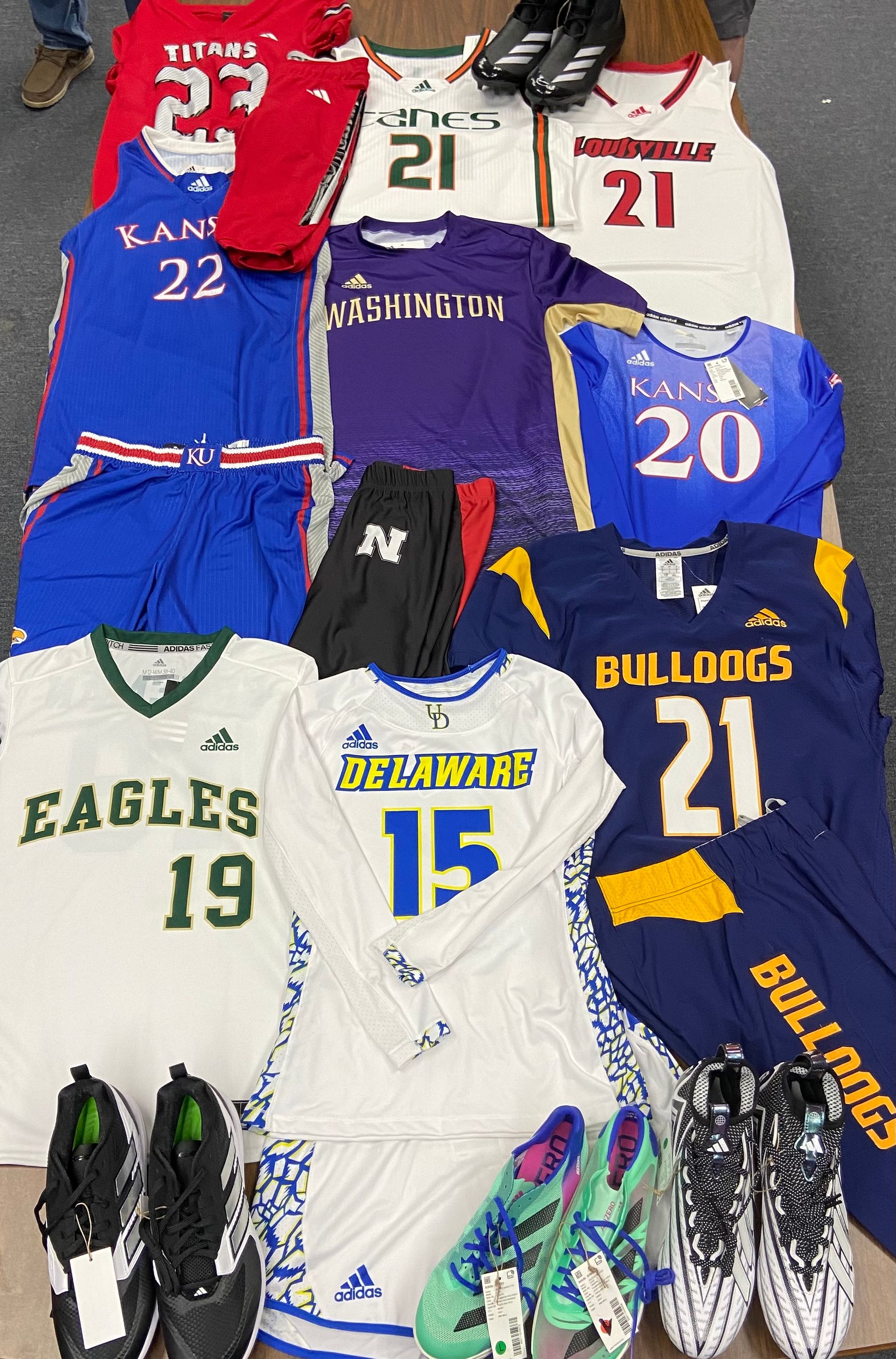 Custom Team Uniform Services | Evansville, IN