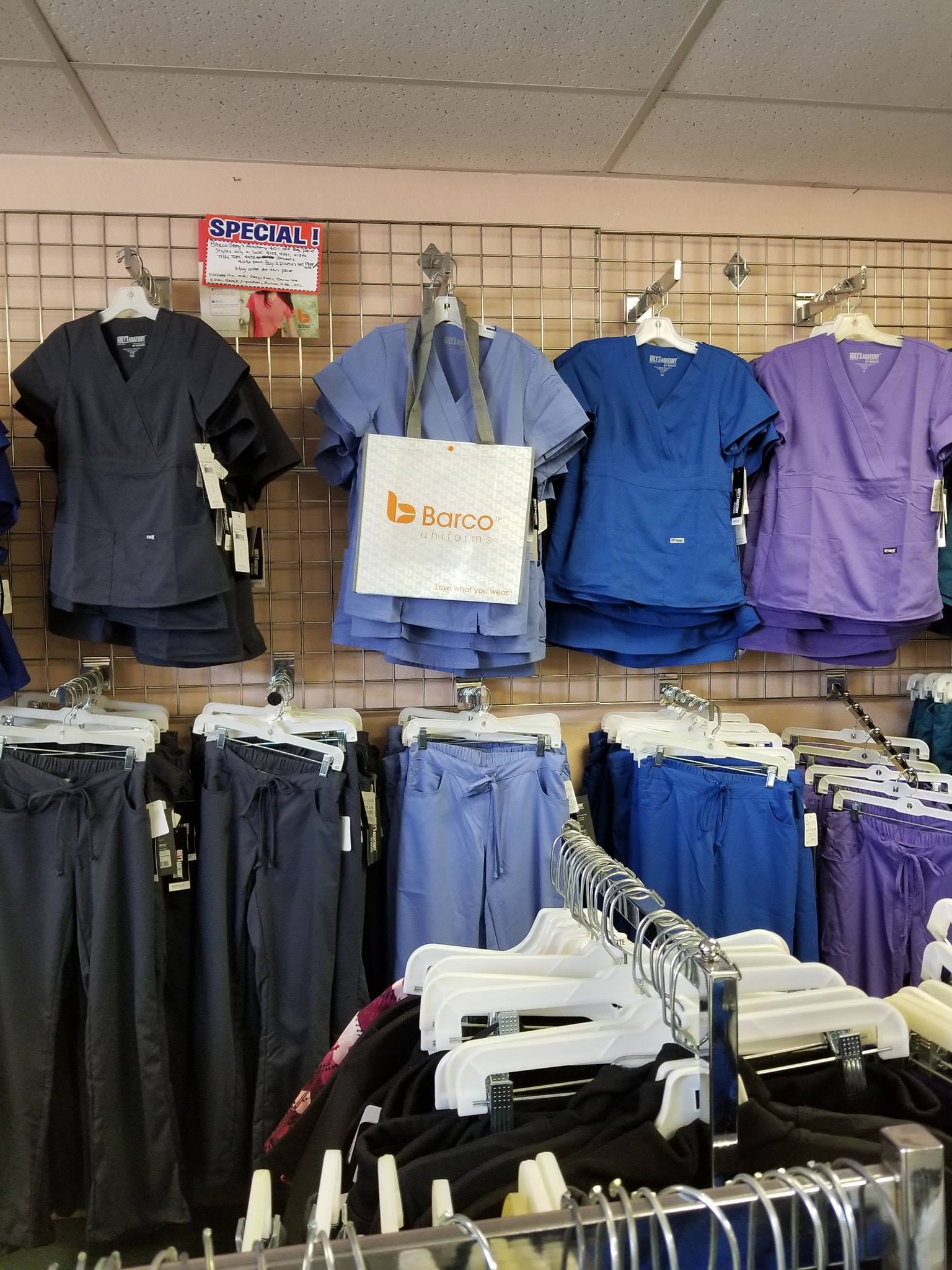 Kim's Scrub Connection I Medical Uniforms Evansville, IN